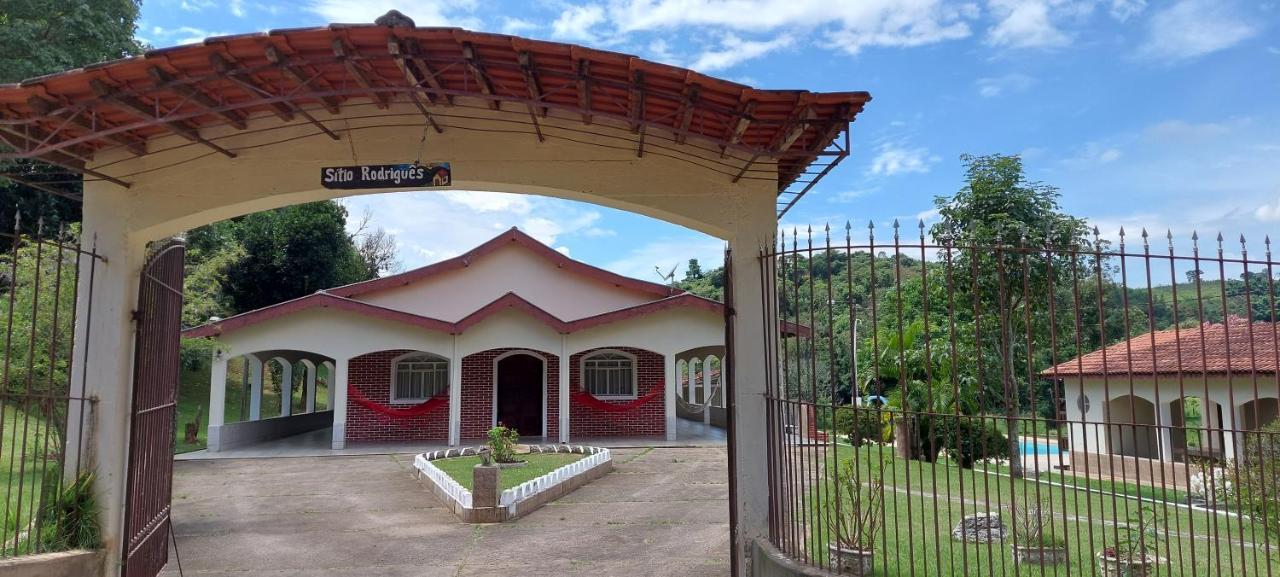 Sitio Dos Rodrigues Villa Lindóia Buitenkant foto